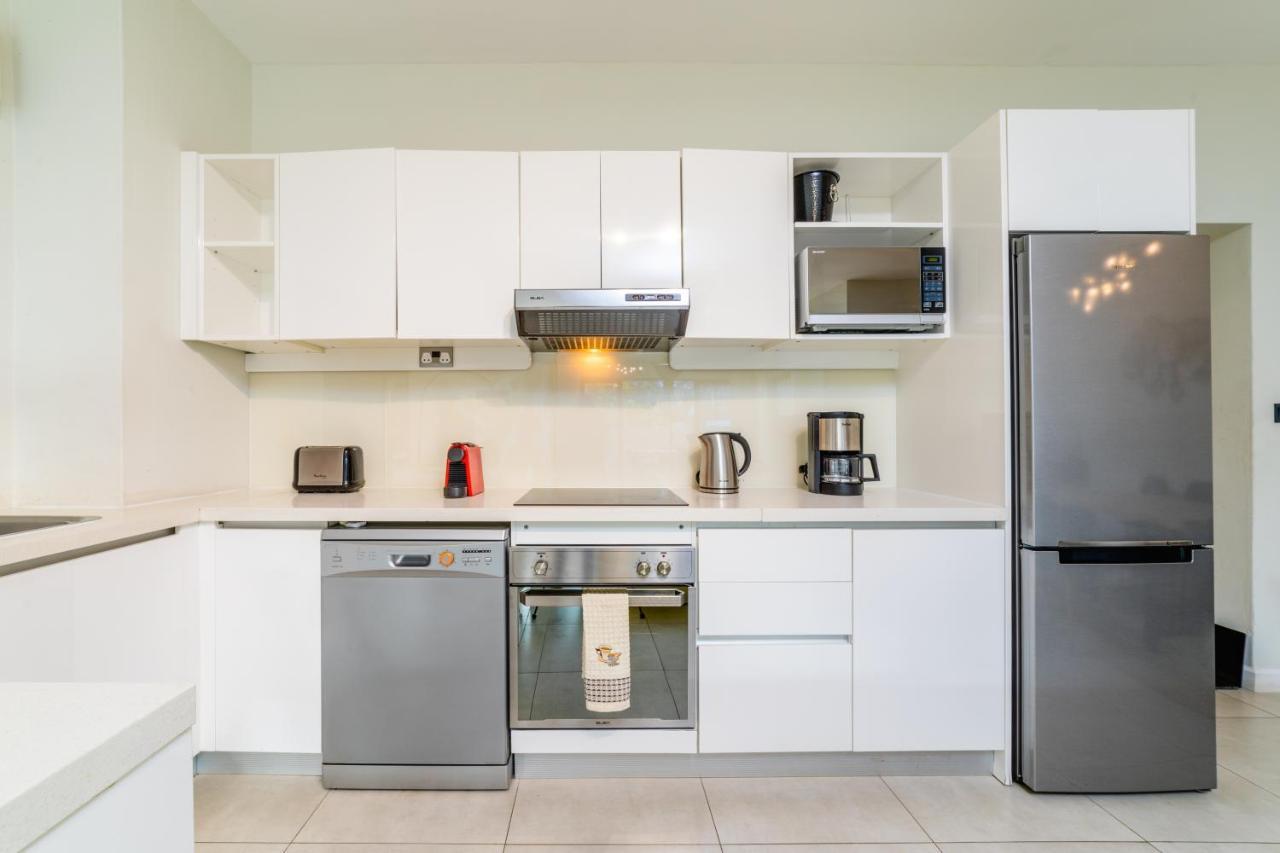 Beachcove Apt No 1 Pereybere Beach Zewnętrze zdjęcie
